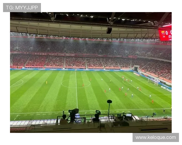 星空体育真人版：全景还原体育赛事的精彩瞬间与激烈对抗